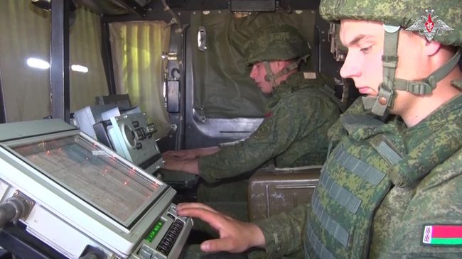 Пуск ракеты с ОТРК Искандер-М с полигона Капустин Яр