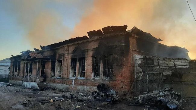 Последствия удара ВСУ в Старобельске в ЛНР
