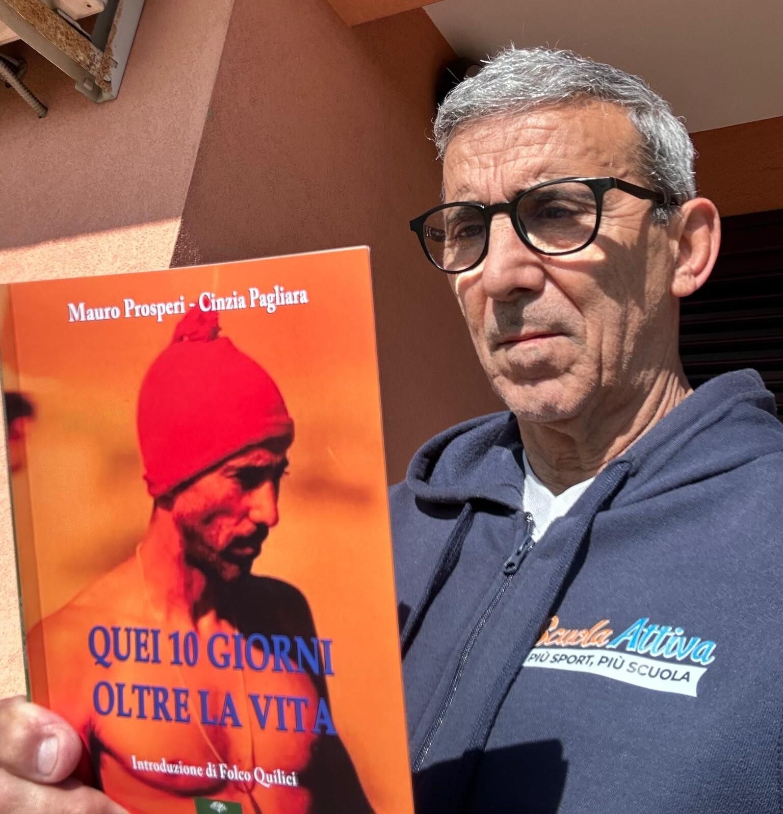 Мауро Проспери и его книга Те 10 дней за пределами жизни Мауро Проспери и его книга Те 10 дней за пределами жизни - РИА Новости, 1920, 22.05.2026