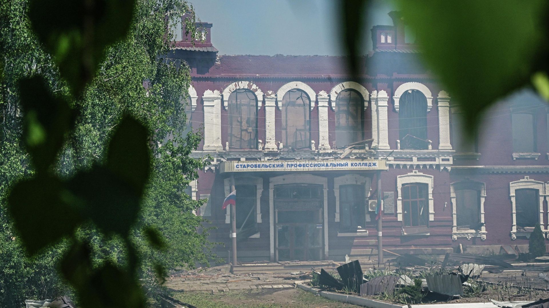 Последствия беспилотной атаки ВСУ в Старобельске, ЛНР Последствия беспилотной атаки ВСУ в Старобельске, ЛНР - РИА Новости, 1920, 01.06.2026