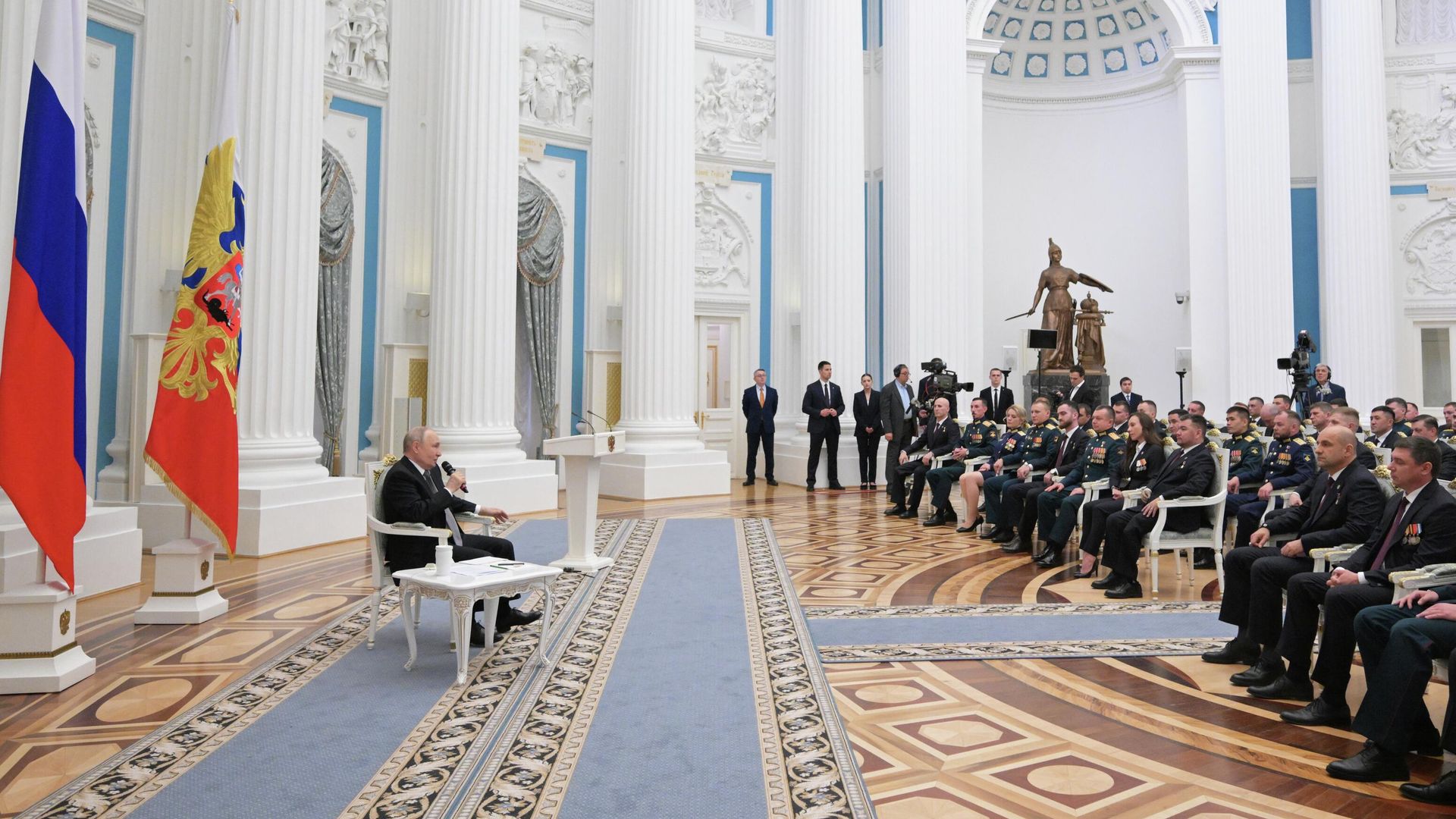 Президент Владимир Путин на встрече в Кремле с участниками программы Время Героев Президент Владимир Путин на встрече в Кремле с участниками программы Время Героев - РИА Новости, 1920, 24.05.2026