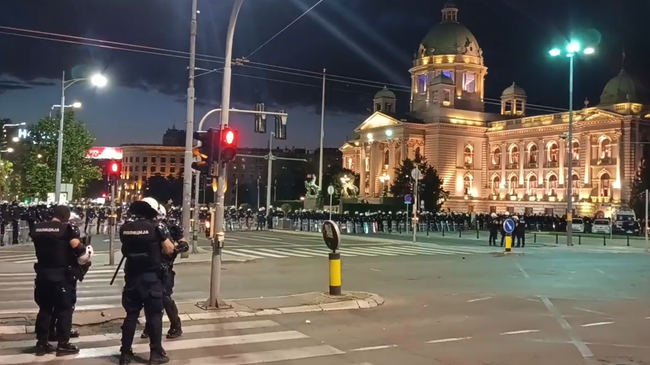 Беспорядки в Сербии