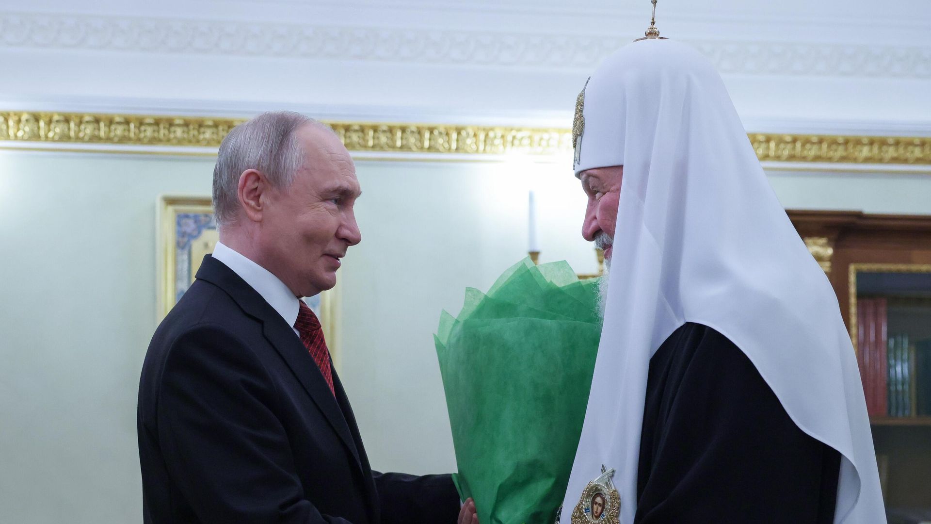 Президент России Владимир Путин поздравляет патриарха Московского и всея Руси Кирилла с Днем тезоименитства Президент России Владимир Путин поздравляет патриарха Московского и всея Руси Кирилла с Днем тезоименитства - РИА Новости, 1920, 24.05.2026