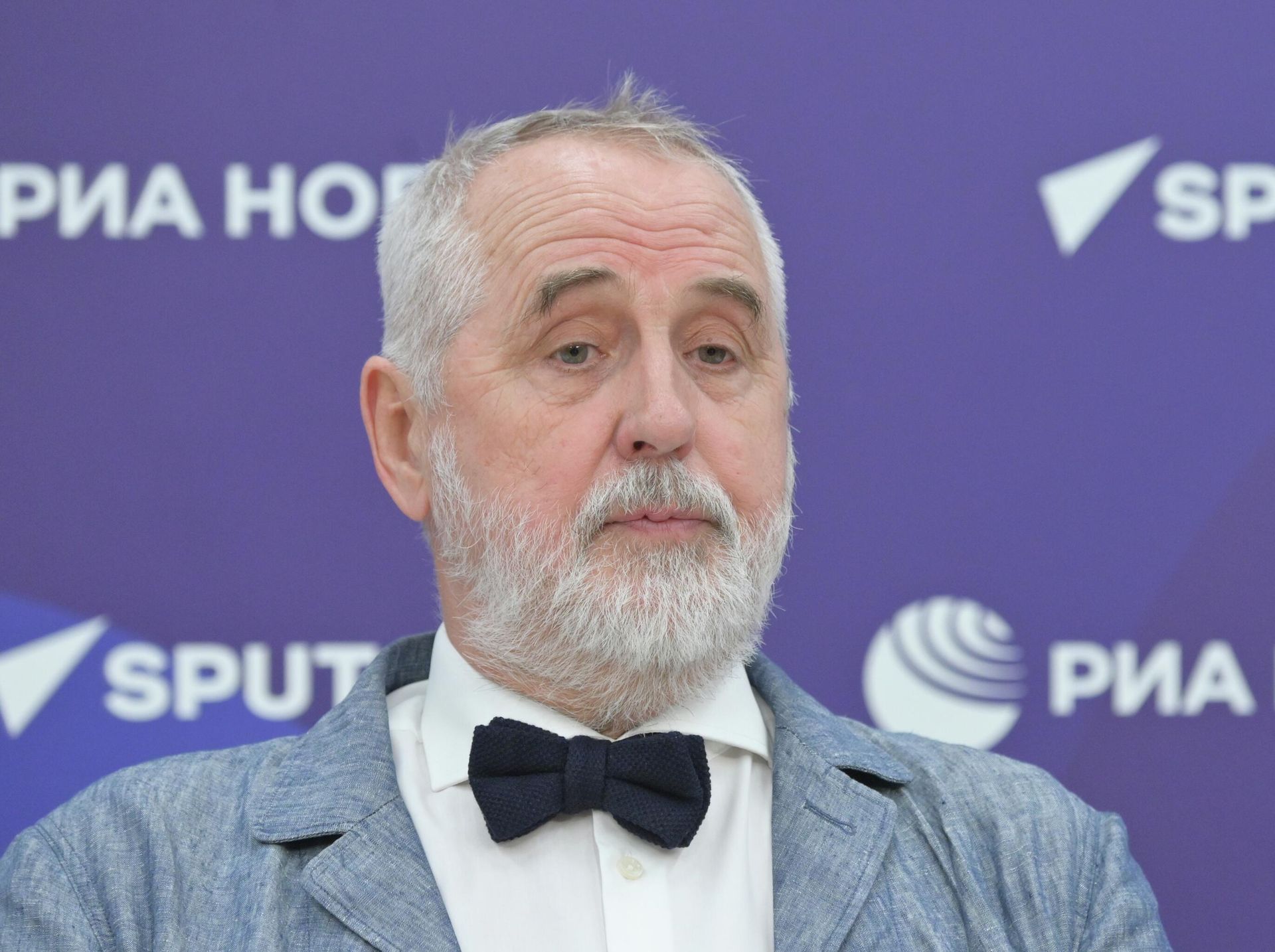 Президент Российской ассоциации практикующих ветеринарных врачей, заслуженный ветеринарный врач России Сергей Середа Президент Российской ассоциации практикующих ветеринарных врачей, заслуженный ветеринарный врач России Сергей Середа - РИА Новости, 1920, 25.05.2026
