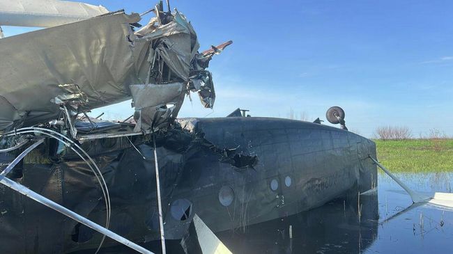 На месте крушения самолета Ан-2 в районе села Железинка Павлодарской области Казахстана. 27 мая 2026