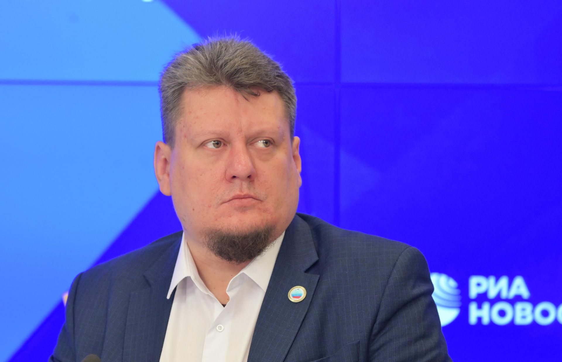 Председатель Общественной палаты ЛНР, проректор по информационной политике, патриотическому воспитанию и студенческим проектам Луганского государственного университета им. В. Даля Сергей Коваленок Председатель Общественной палаты ЛНР, проректор по информационной политике, патриотическому воспитанию и студенческим проектам Луганского государственного университета им. В. Даля Сергей Коваленок - РИА Новости, 1920, 27.05.2026