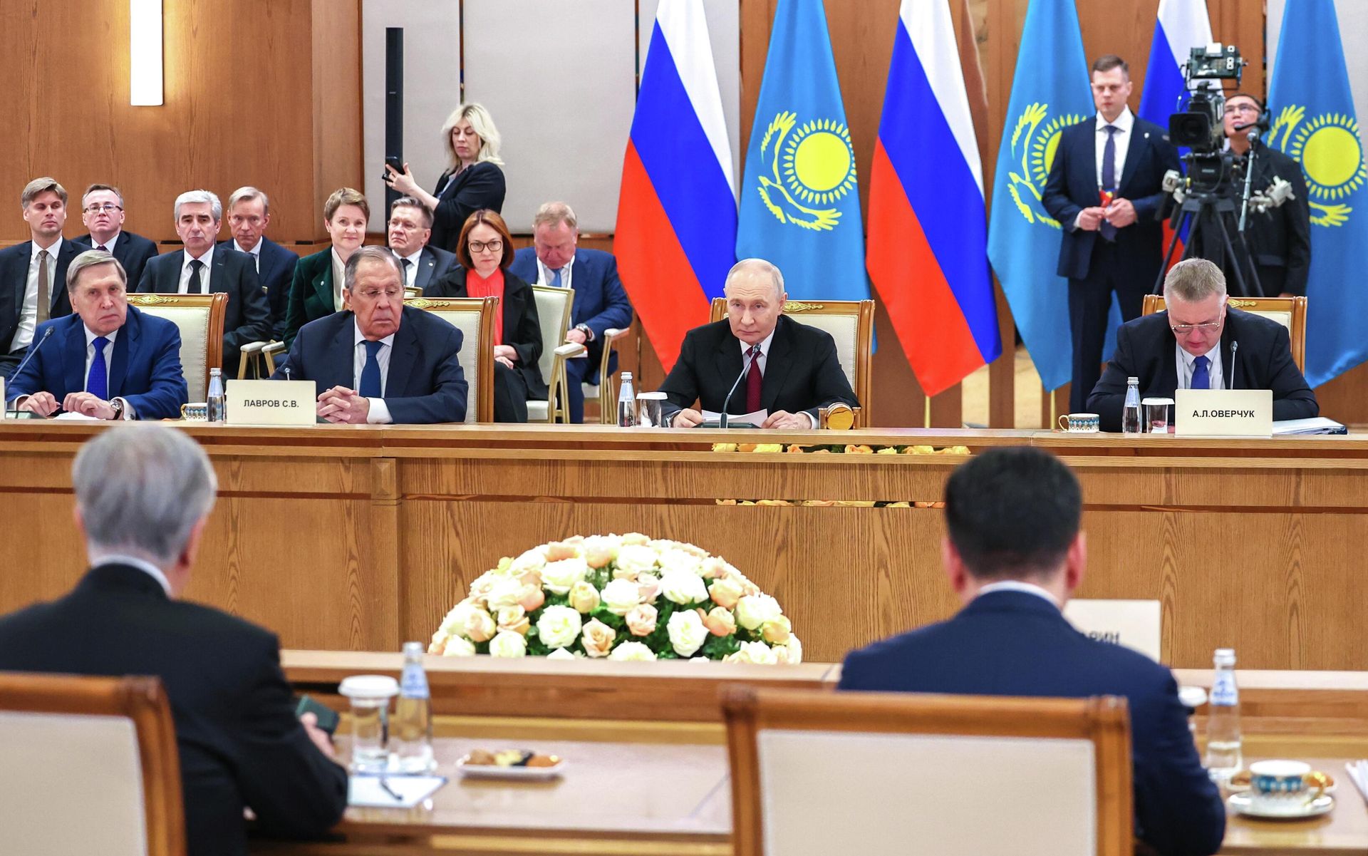 Президент РФ Владимир Путин во время российско-казахстанских переговоров во Дворце Независимости в Астане Президент РФ Владимир Путин во время российско-казахстанских переговоров во Дворце Независимости в Астане - РИА Новости, 1920, 28.05.2026