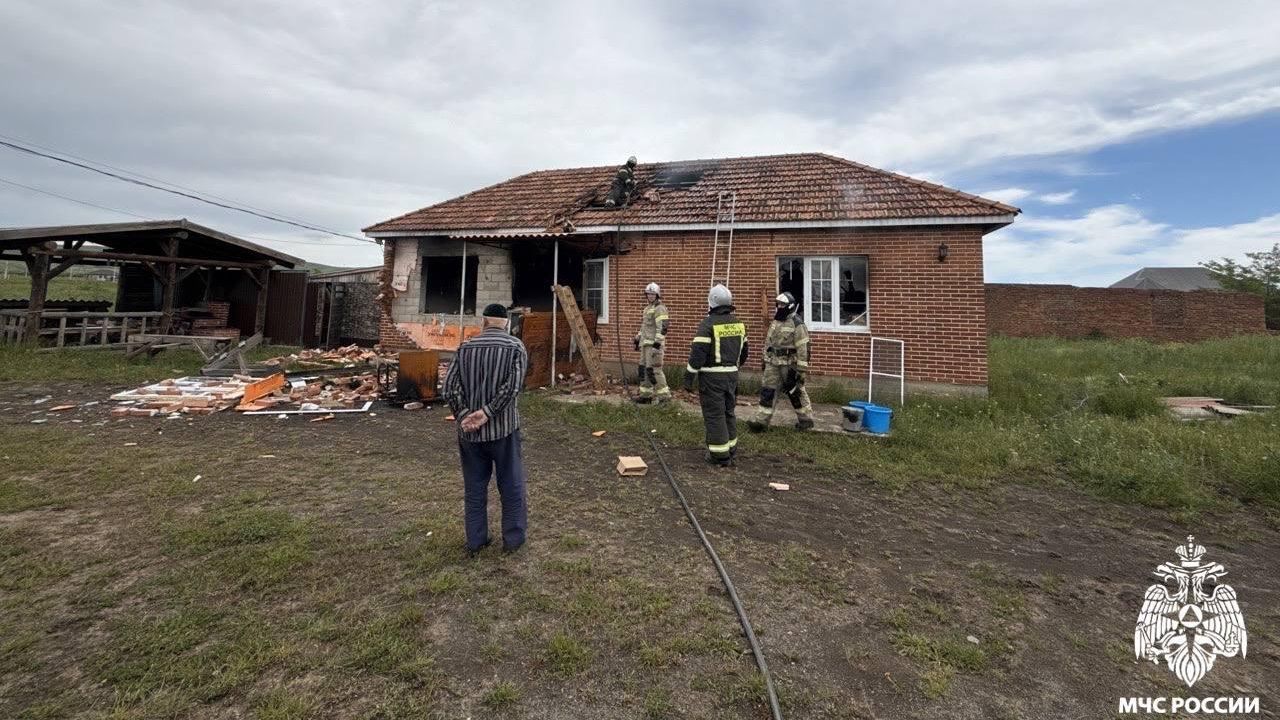 Взрыв газа в частном доме в селе в Сунженском районе Ингушетии Взрыв газа в частном доме в селе в Сунженском районе Ингушетии - РИА Новости, 1920, 31.05.2026