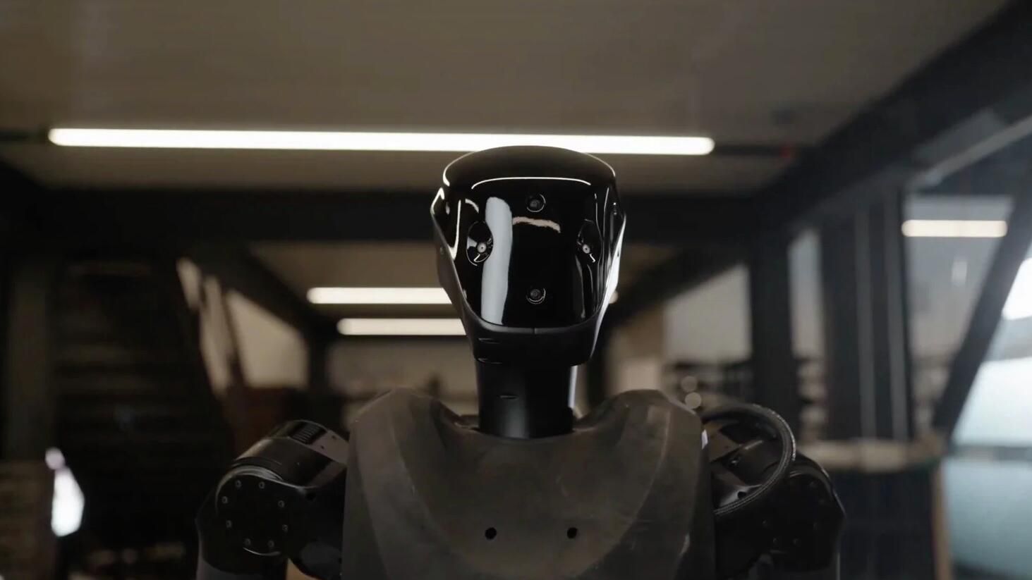 Человекоподобный робот Phantom MK-1 компании Foundation Future Industries Человекоподобный робот Phantom MK-1 компании Foundation Future Industries - РИА Новости, 1920, 30.05.2026