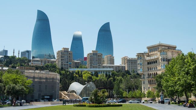 Комплекс Flame Towers в Баку