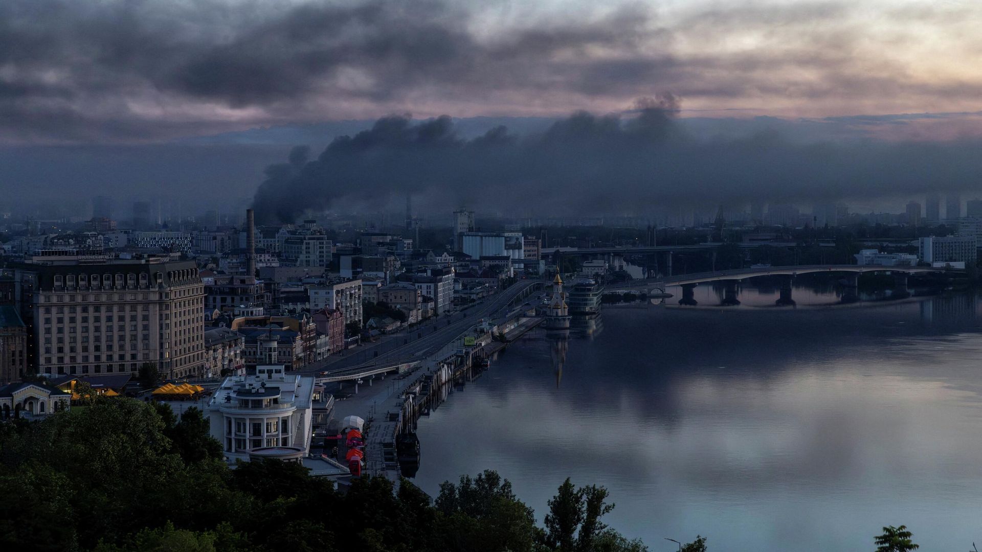 Дым в Киеве Дым в Киеве - РИА Новости, 1920, 02.07.2026