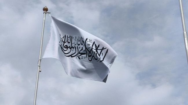 Флаг Исламского Эмирата Афганистан на ПМЭФ-2026