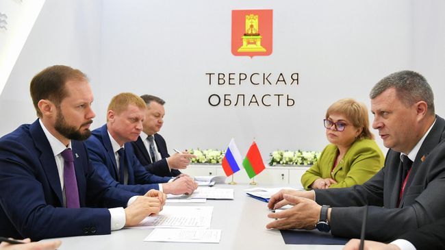 Временно исполняющий обязанности губернатора Тверской области Виталий Королев на ПМЭФ-2026 договорился о расширении партнерства Тверской области с Республикой Беларусь, Объединенными Арабскими Эмиратами 