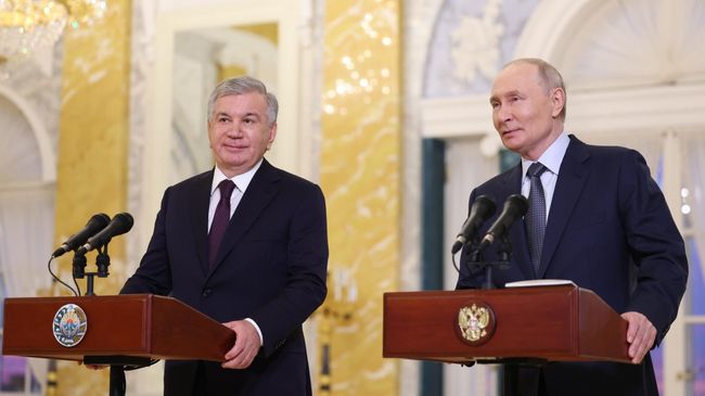 Президент РФ Владимир Путин и президент Узбекистана Шавкат Мирзиёев Президент РФ Владимир Путин и президент Узбекистана Шавкат Мирзиёев