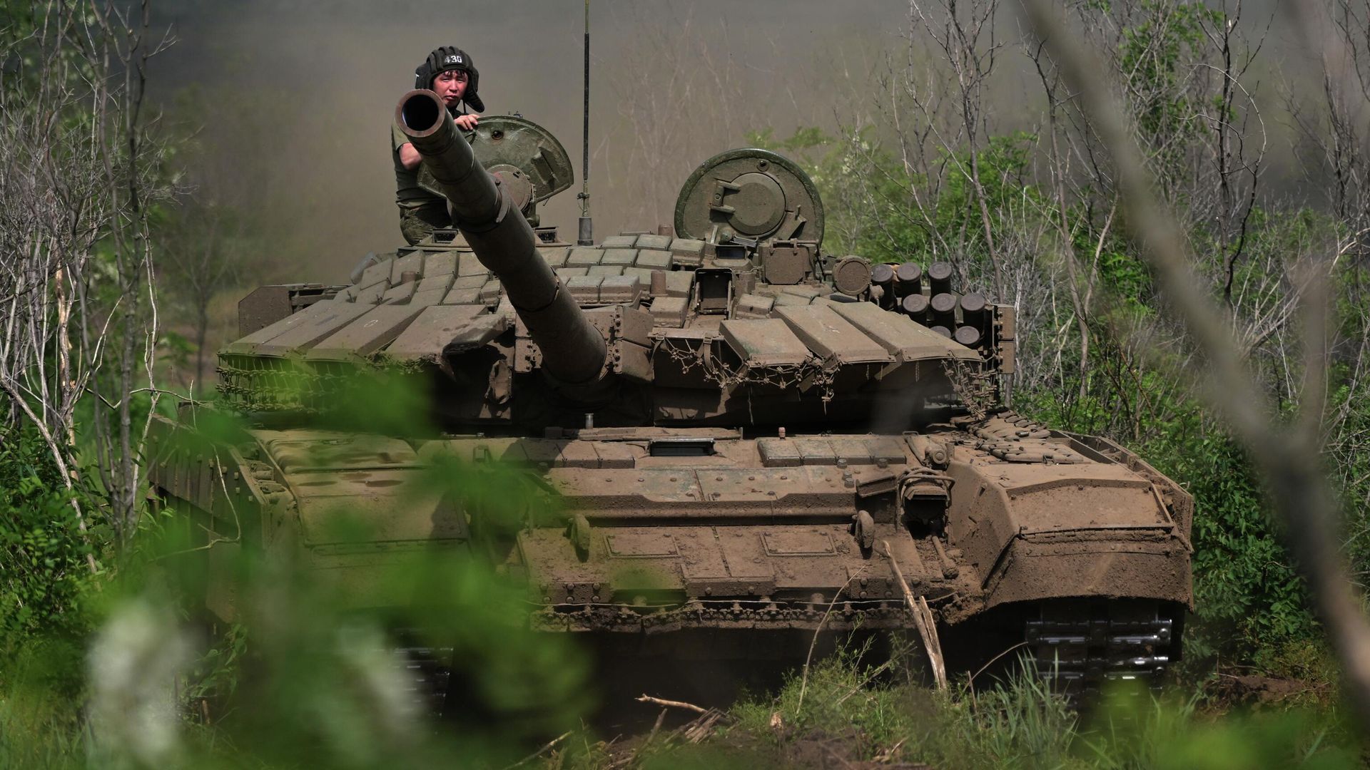 Танк Т-80БВМ в зоне проведения СВО Танк Т-80БВМ в зоне проведения СВО - РИА Новости, 1920, 30.10.2026