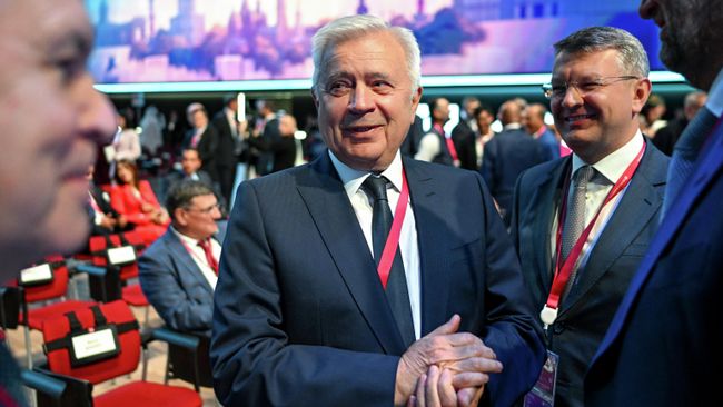Алекперов стал лидером рейтинга по выплаченным дивидендам
