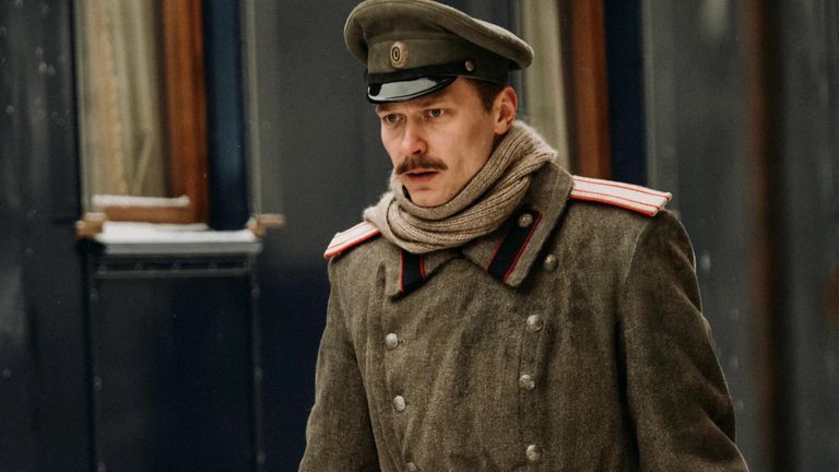 Кадр из сериала Хроники русской революции Кадр из сериала Хроники русской революции