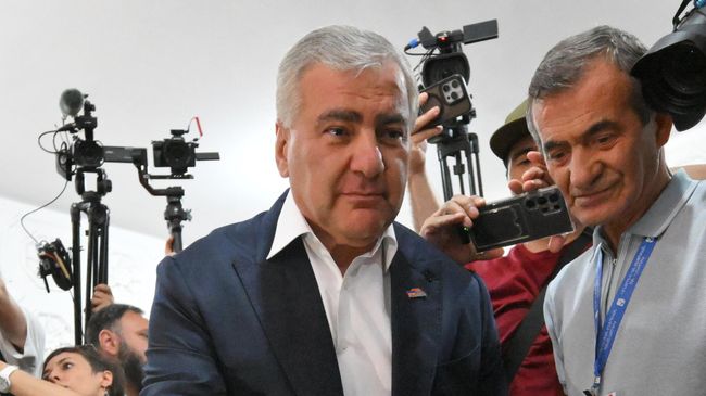 Предприниматель, лидер партии Сильная Армения Самвел Карапетян 