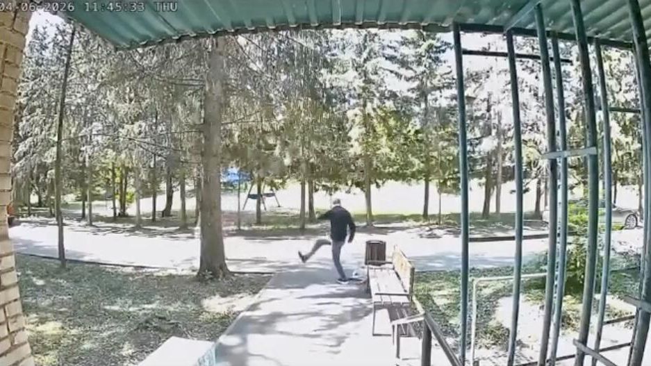 Житель Заинска жестоко избил женщину Житель Заинска жестоко избил женщину - РИА Новости, 1920, 07.06.2026