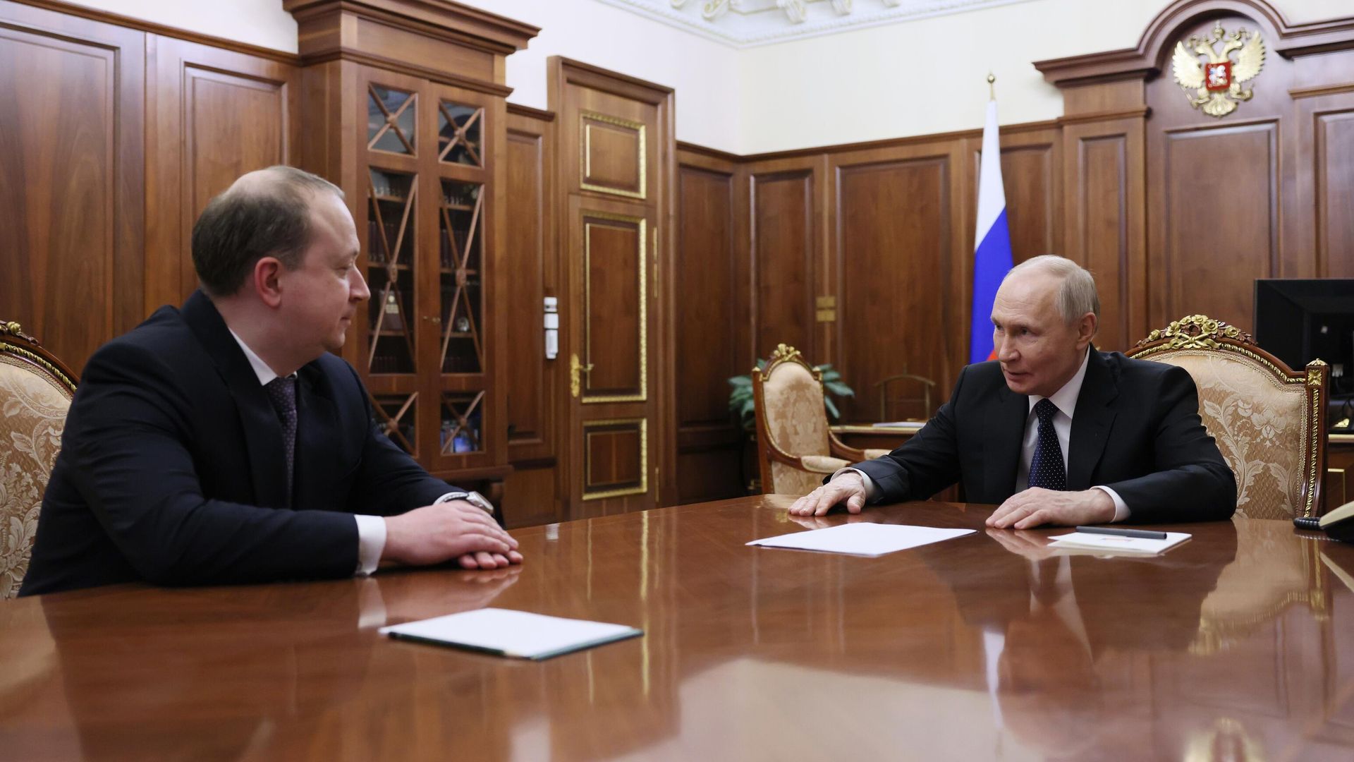 Президент РФ Владимир Путин и глава Объединенной судостроительной корпорации Андрей Пучков во время встречи. 8 июня 2026 Президент РФ Владимир Путин и глава Объединенной судостроительной корпорации Андрей Пучков во время встречи. 8 июня 2026 - РИА Новости, 1920, 08.06.2026