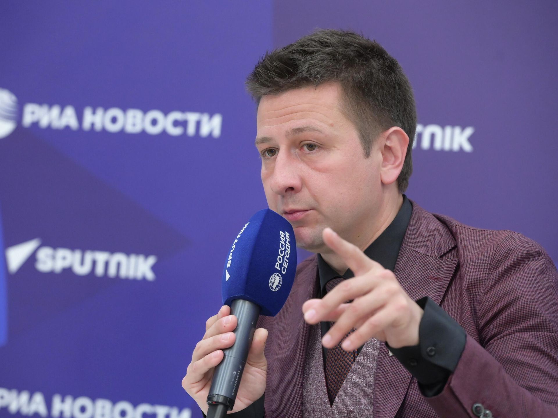 Ректор Балтийского федерального университета им. И. Канта Максим Демин Ректор Балтийского федерального университета им. И. Канта Максим Демин - РИА Новости, 1920, 09.06.2026