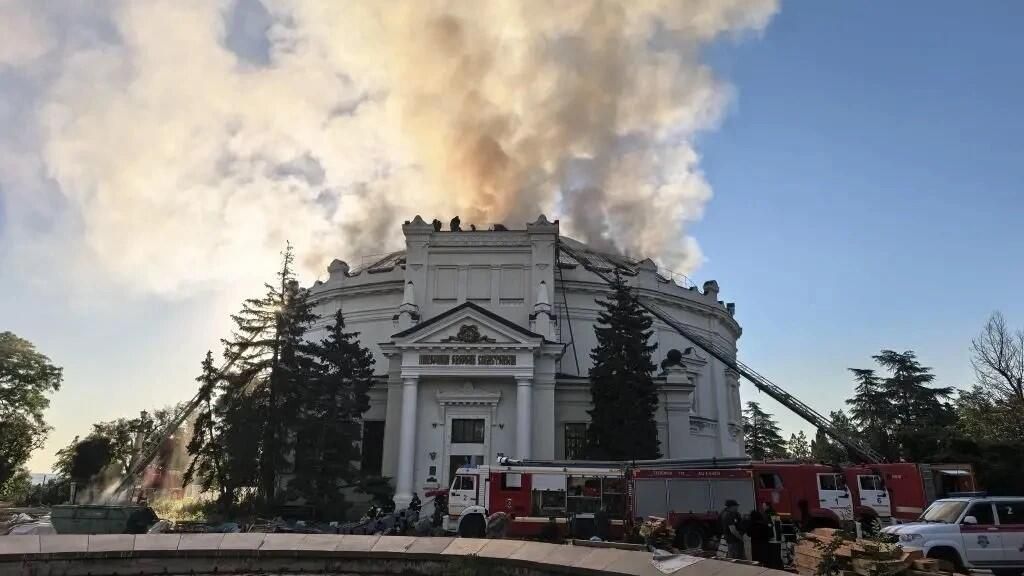 Последствия удара украинского БПЛА по зданию панорамы Оборона Севастополя 1854-1855 годов - РИА Новости, 1920, 10.06.2026