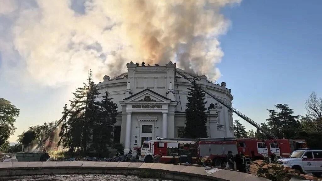 Последствия удара украинского БПЛА по зданию панорамы Оборона Севастополя 1854-1855 годов Последствия удара украинского БПЛА по зданию панорамы Оборона Севастополя 1854-1855 годов - РИА Новости, 1920, 10.06.2026