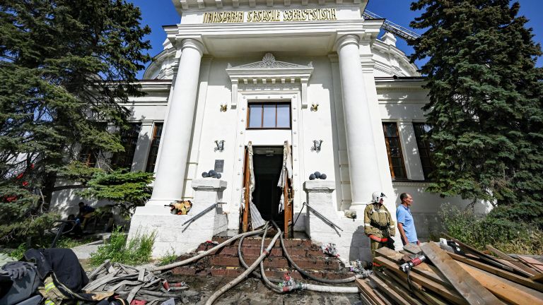Последствия пожара в здании музея-панорамы в Севастополе после атаки ВСУ Последствия пожара в здании музея-панорамы в Севастополе после атаки ВСУ
