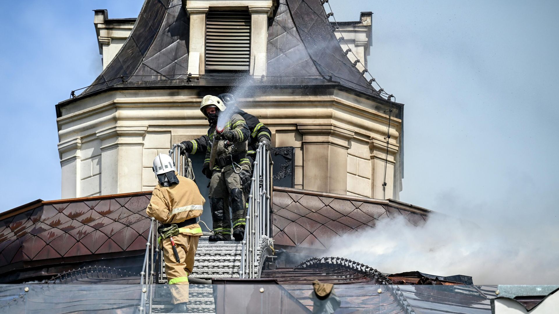 Крыша музея-панорамы в Севастополе загорелась после атаки ВСУ - РИА Новости, 1920, 05.07.2026