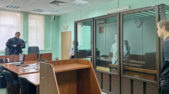 Один из злоумышленников, пытавшихся доставить наркотики в колонию в Ивановской области, в зале суда