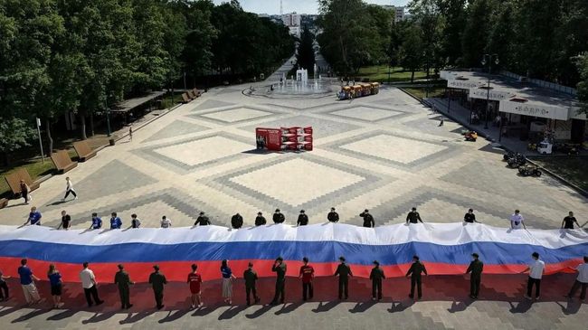  Тысячи курсантов Воина по всей стране отметят День России