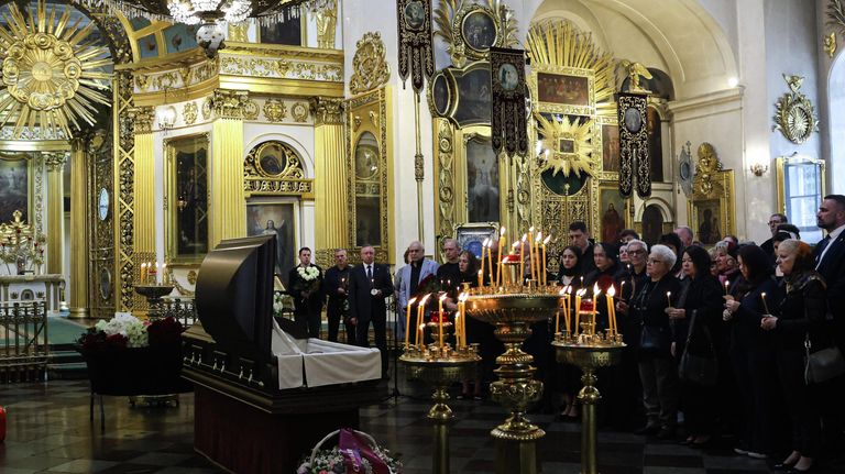 Церемония прощания с народной артисткой СССР Людмилой Чурсиной в Спасо-Преображенском соборе Санкт-Петербурга Церемония прощания с народной артисткой СССР Людмилой Чурсиной в Спасо-Преображенском соборе Санкт-Петербурга