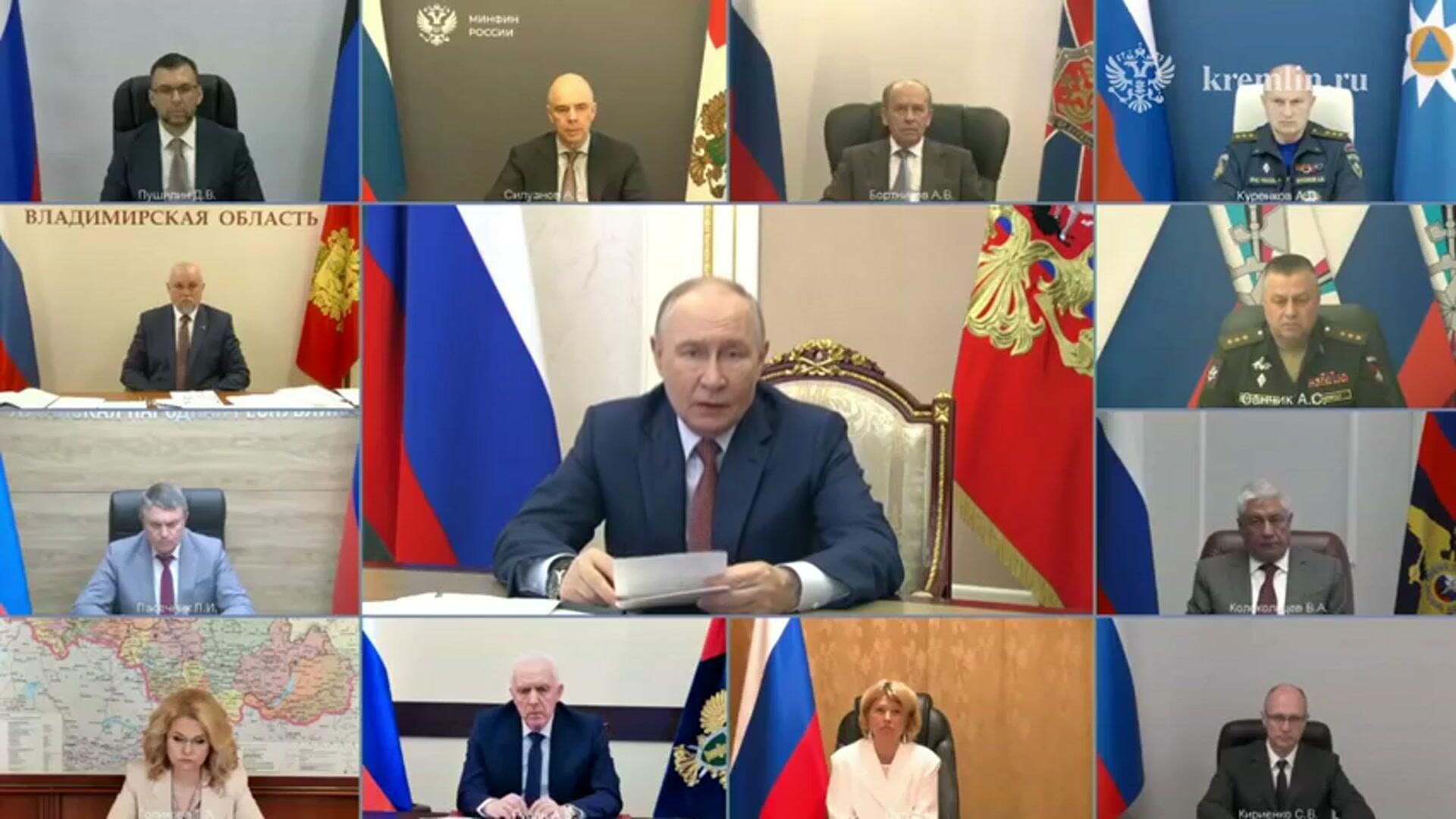 Путин: фактически вся Россия подставила плечо Донбассу и Новороссии Путин: фактически вся Россия подставила плечо Донбассу и Новороссии - РИА Новости, 1920, 13.06.2026