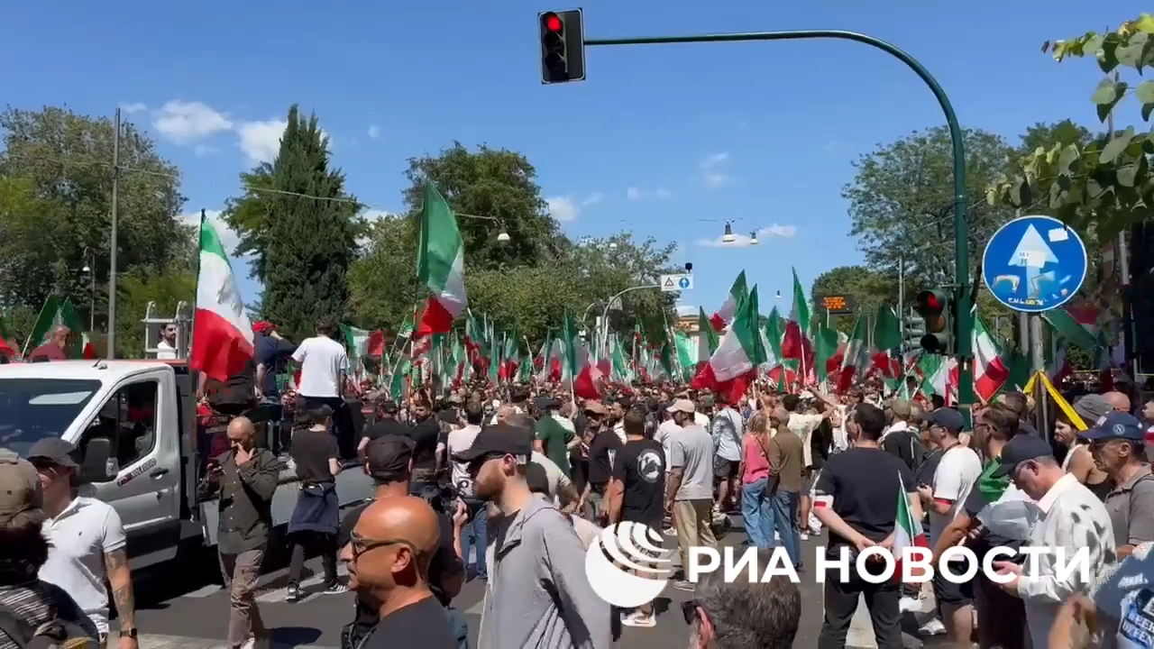 Шествие ультраправых в Риме - РИА Новости, 1920, 13.06.2026