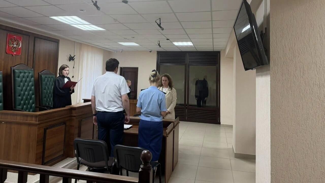 Избрание меры пресечения подростку, убившему свою сверстницу в Краснотурьинске Свердловской области Избрание меры пресечения подростку, убившему свою сверстницу в Краснотурьинске Свердловской области - РИА Новости, 1920, 14.06.2026