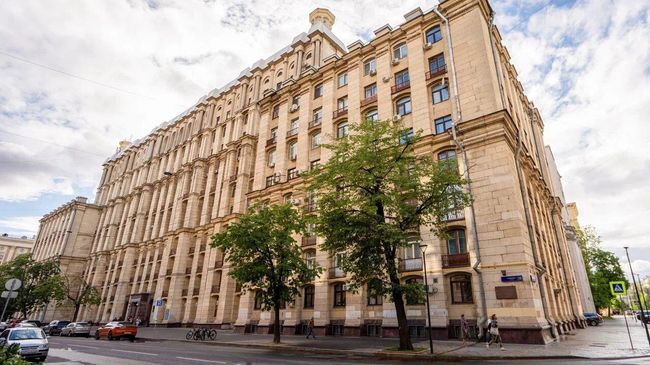 Специалисты комплекса городского хозяйства оснастят архитектурно-художественной подсветкой два здания РГГУ в центре Москвы Специалисты комплекса городского хозяйства оснастят архитектурно-художественной подсветкой два здания РГГУ в центре Москвы