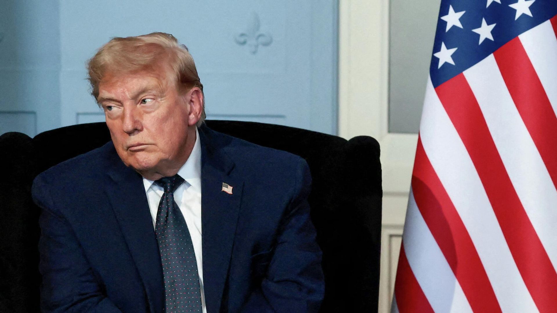 Президент США Дональд Трамп во время встречи с президентом Франции Эммануэлем Макроном в Эвиане, Франция. 15 июня 2026 Президент США Дональд Трамп во время встречи с президентом Франции Эммануэлем Макроном в Эвиане, Франция. 15 июня 2026 - РИА Новости, 1920, 15.06.2026
