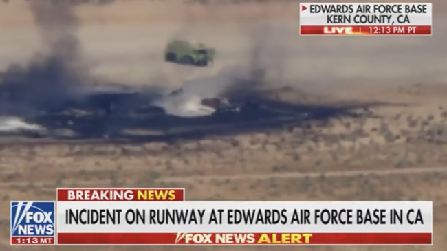 Место падения B-52 в Калифорнии. Кадры Fox News