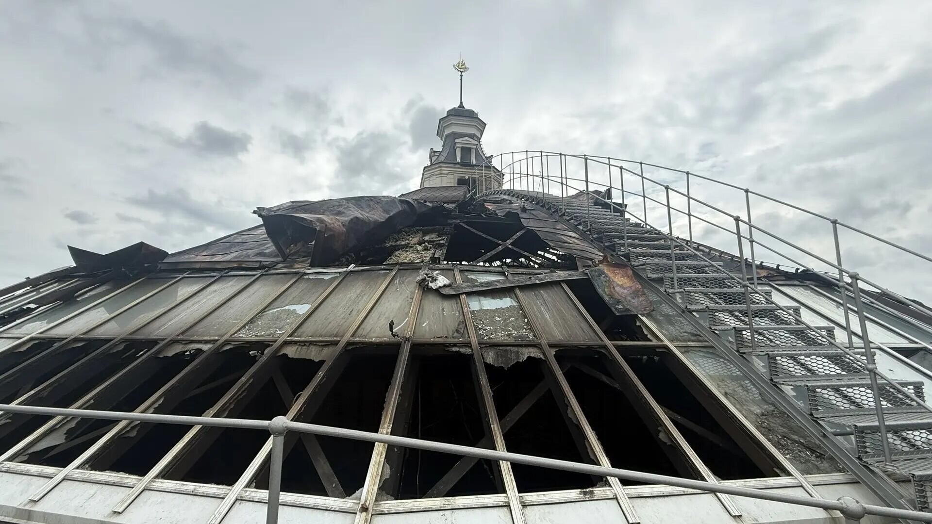 Последствия пожара после атаки ВСУ в музее-панораме обороны Севастополя  - РИА Новости, 1920, 17.06.2026
