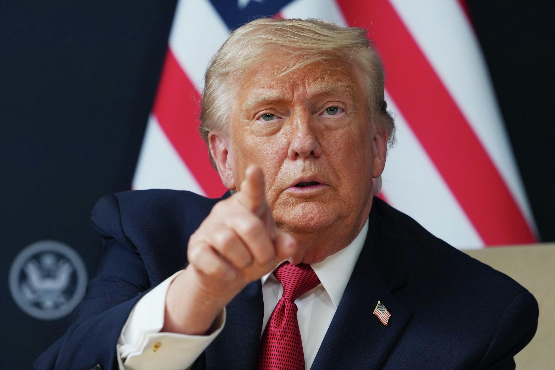 Президент США Дональд Трамп во время встречи с премьер-министром Индии Нарендрой Моди на саммите G7 во Франции Президент США Дональд Трамп во время встречи с премьер-министром Индии Нарендрой Моди на саммите G7 во Франции - РИА Новости, 1920, 18.06.2026