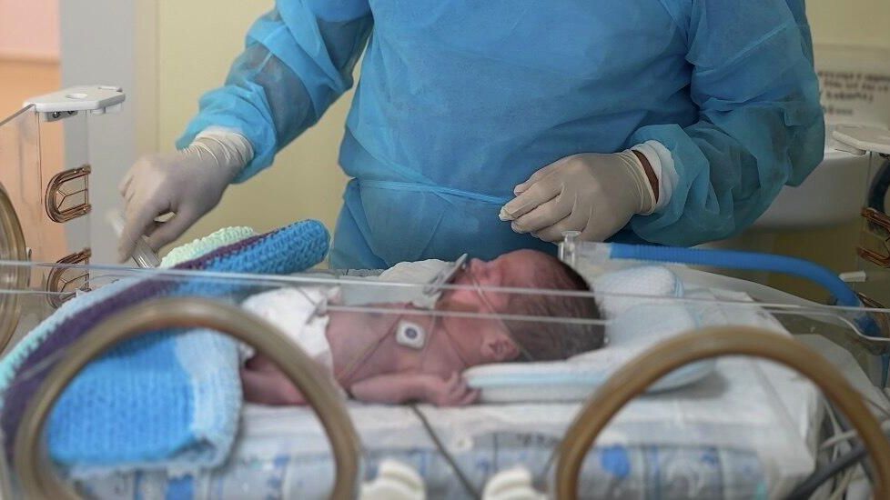 Новорожденная девочка с пороком развития в Ингушетии Новорожденная девочка с пороком развития в Ингушетии - РИА Новости, 1920, 18.06.2026
