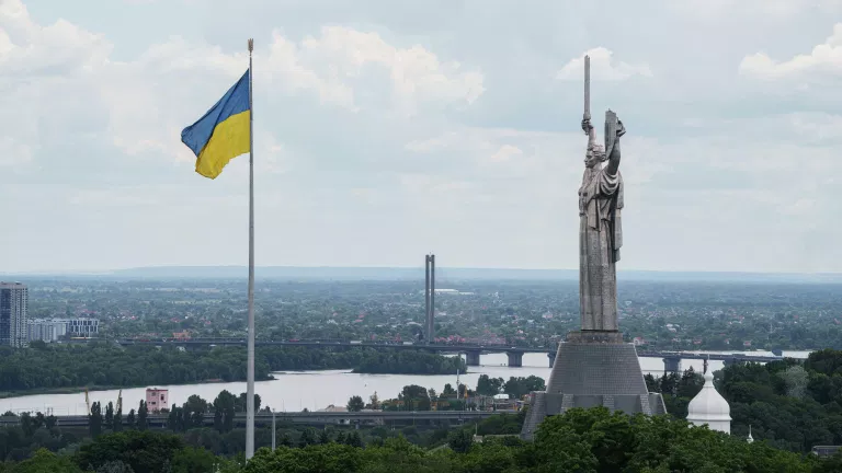 https://cdnn21.imgria.ru/images/07ea/06/13/2099845597_0:265:3072:1993_768x0_80_0_0_8b147636d7714b8c4b3ff97b769f864e.jpg.webp