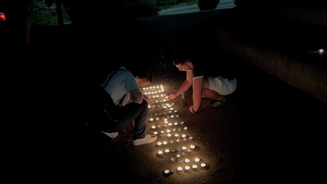 Акция Свеча памяти у братской могилы советских солдат в Софии