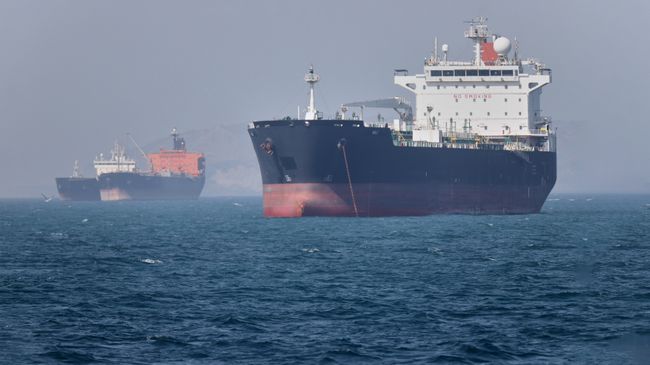 Нефтяные танкеры в Ормузском проливе