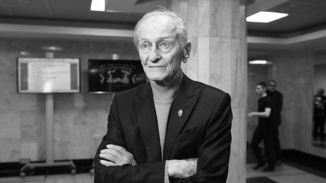 Актер, член Союза писателей России Михаил Ножкин Актер, член Союза писателей России Михаил Ножкин