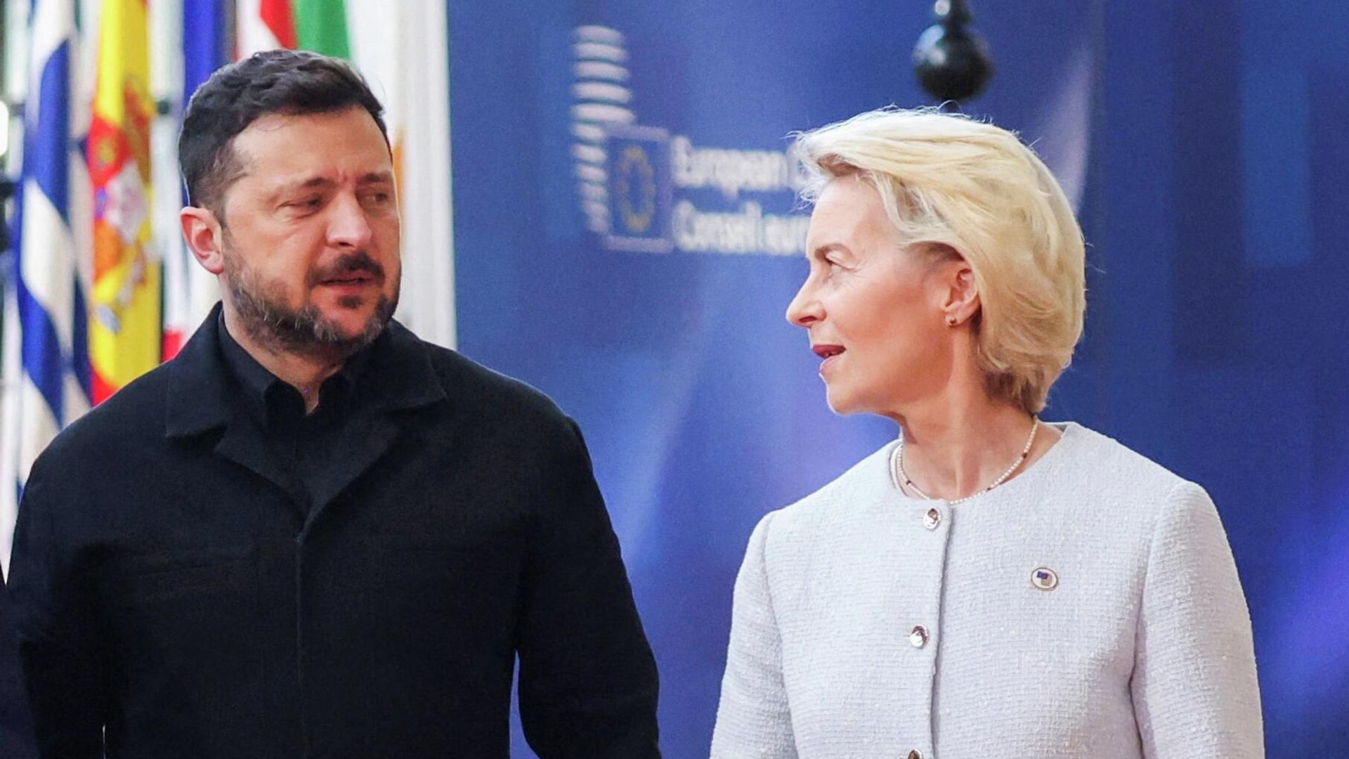 Председатель Европейской комиссии Урсула фон дер Ляйен и Владимир Зеленский Председатель Европейской комиссии Урсула фон дер Ляйен и Владимир Зеленский - РИА Новости, 1920, 30.06.2026