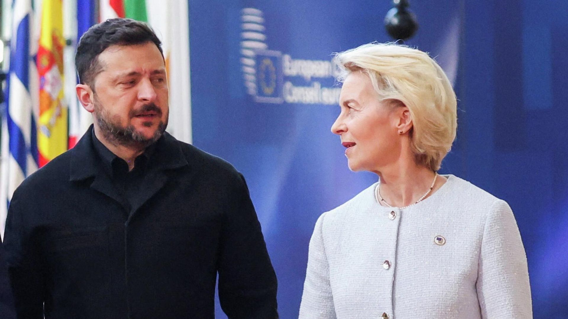 Председатель Европейской комиссии Урсула фон дер Ляйен и Владимир Зеленский  - РИА Новости, 1920, 30.06.2026