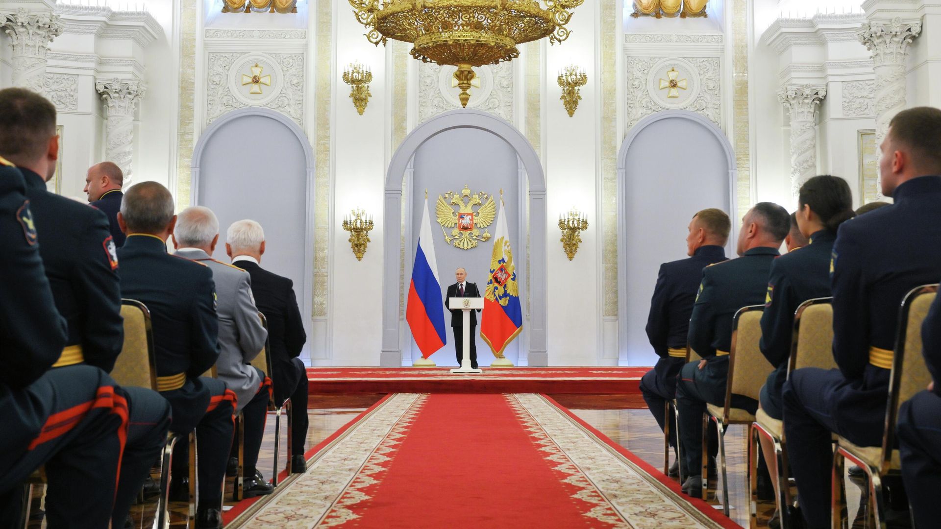Президент РФ Владимир Путин выступает на встрече с выпускниками вузов силовых ведомств Президент РФ Владимир Путин выступает на встрече с выпускниками вузов силовых ведомств - РИА Новости, 1920, 23.06.2026