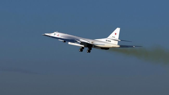 Модернизированный стратегический ракетоносец Ту-160М Илья Муромец