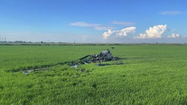 Место крушения вертолета Ми-2 в Краснодарском крае